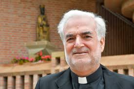 TESTIMONIOS:  Padre Christopher Hartley